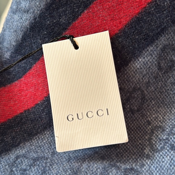 Gucci Sherry Line Scarf with Tags Unisex - Picture 2 of 4